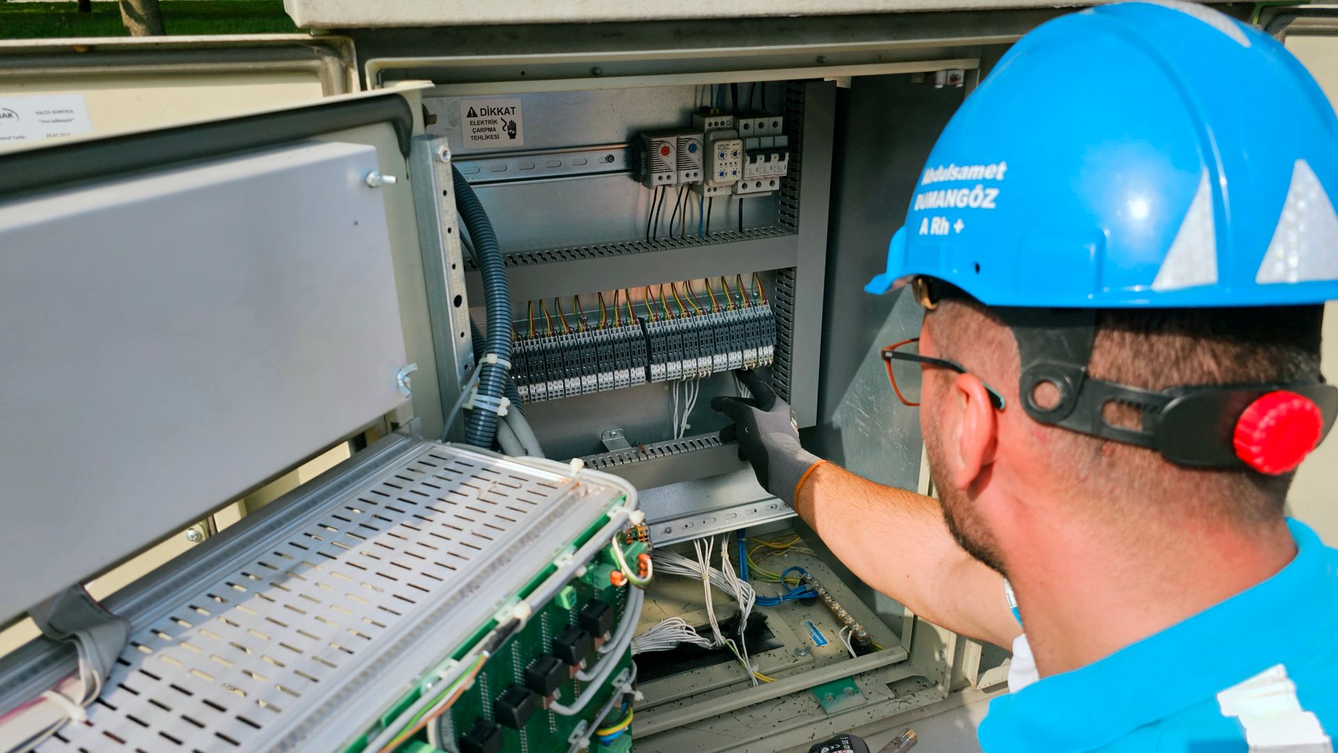 Electrical project by Uniplan Teknik Mandiri